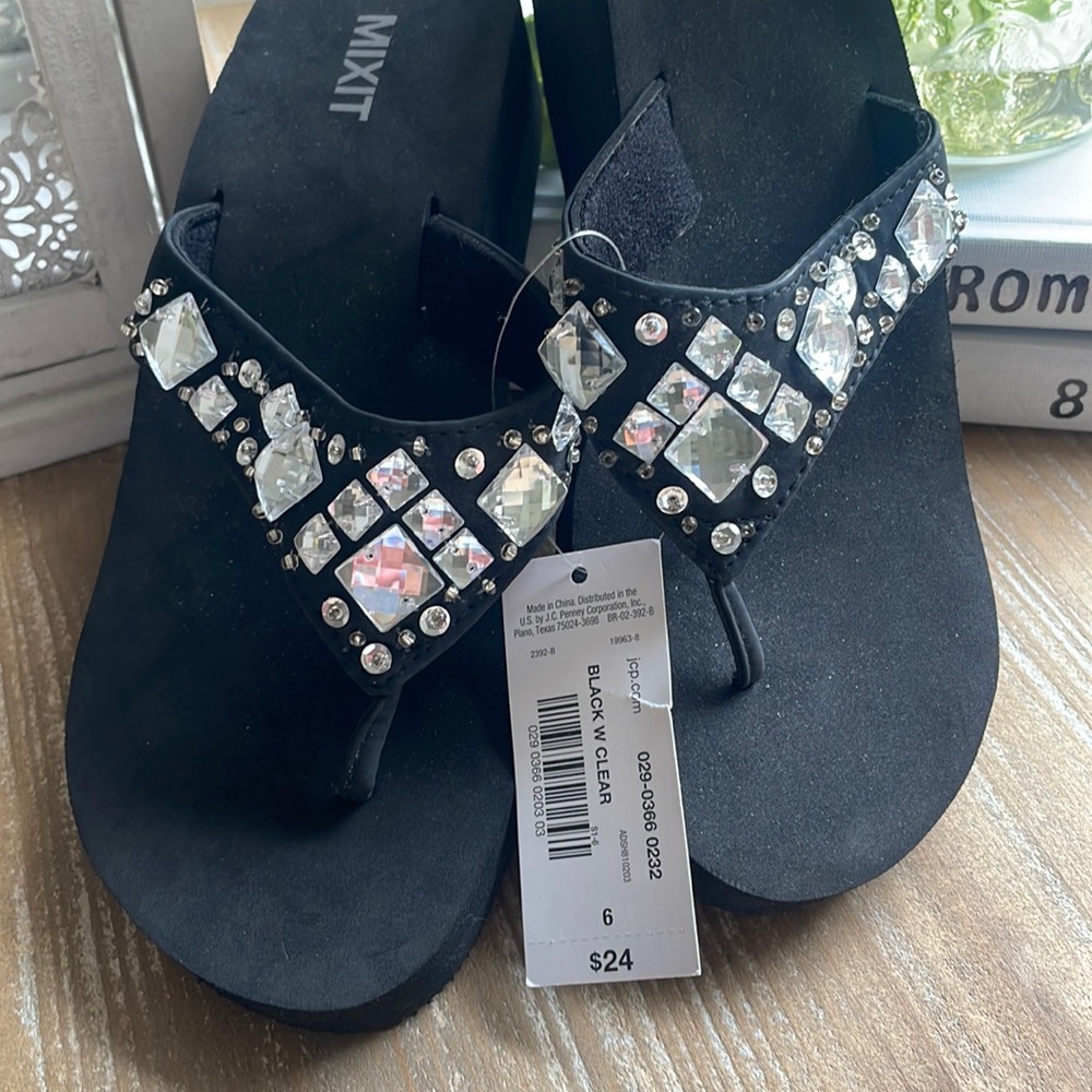 New MIXIT sandals